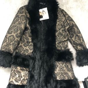 NWT MINK PINK JACQUARD FAUX FUR COAT SIZE XS
